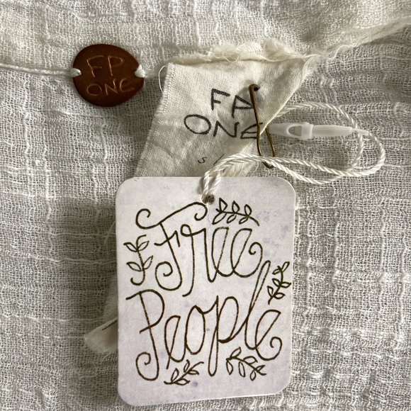 Free people bandage style shirt, - Picture 2 of 7